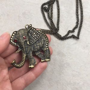 Patterned Elephant Pendant Necklace 🐘